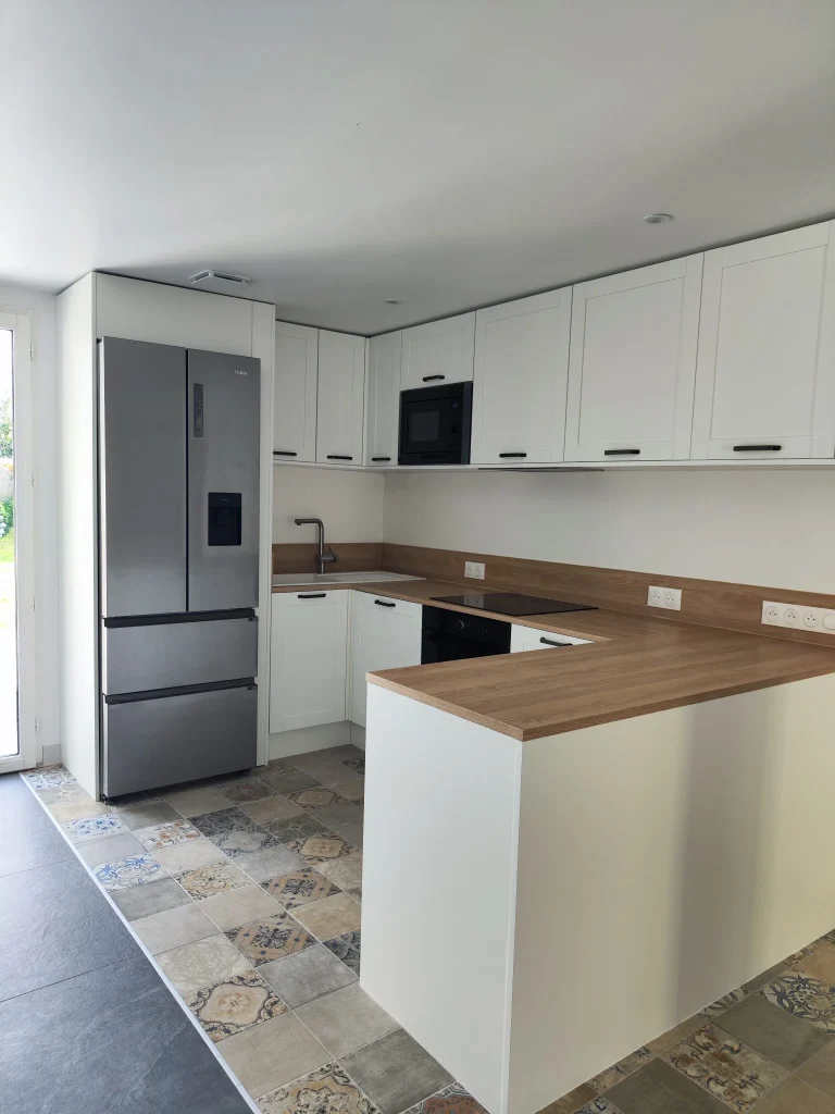 Rénovation de cuisine réalisée par FUV Rénovation en Seine-et-Marne