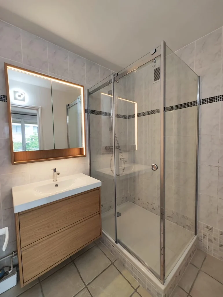 Rénovation de salle de bain réalisée par FUV Rénovation en Seine-et-Marne